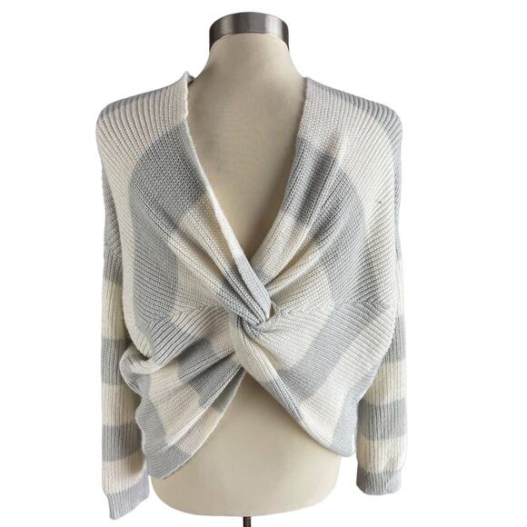 Jun & Ivy Open Back Knot V Neck Sweater Gray Stripe Small - Picture 7 of 9